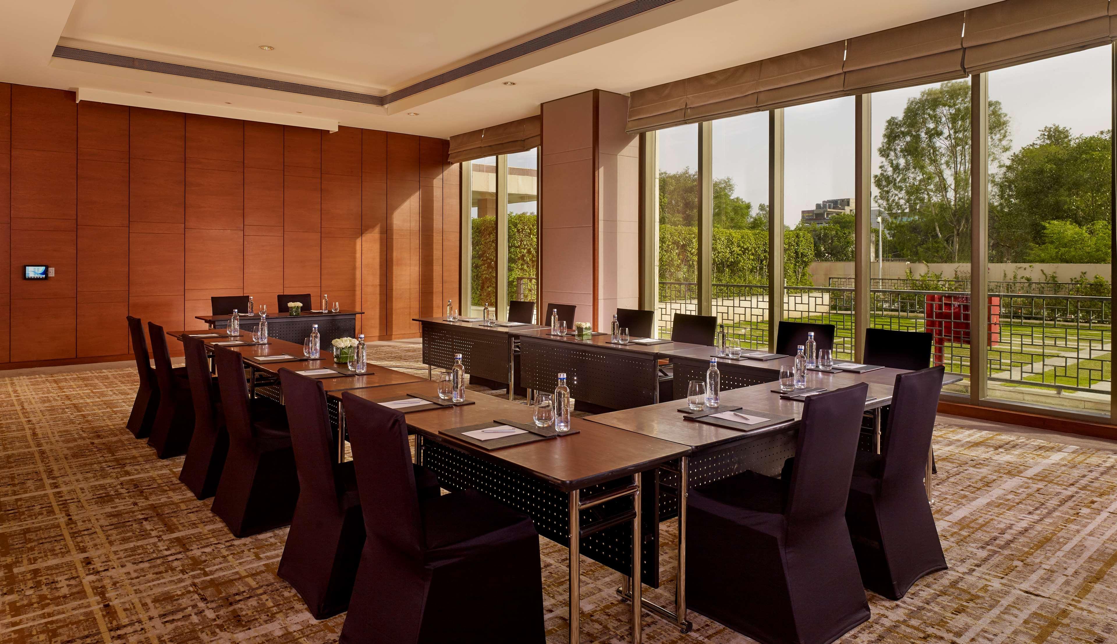 Hyatt Regency Chandīgarh Exterior foto Meeting room